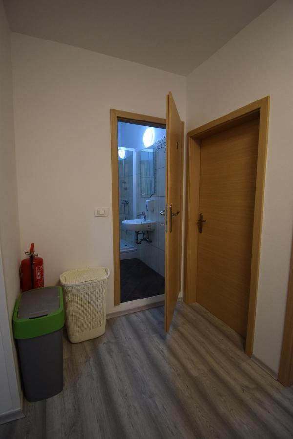 Secret Garden Apartment Копер Екстериор снимка