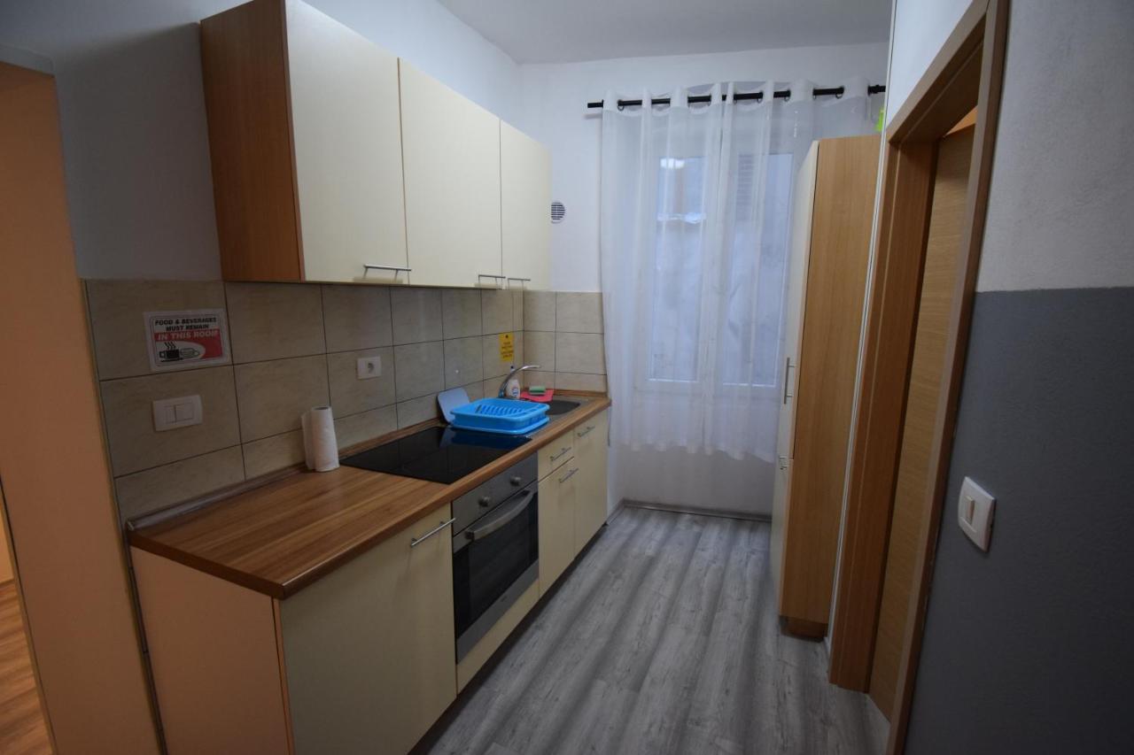 Secret Garden Apartment Копер Екстериор снимка