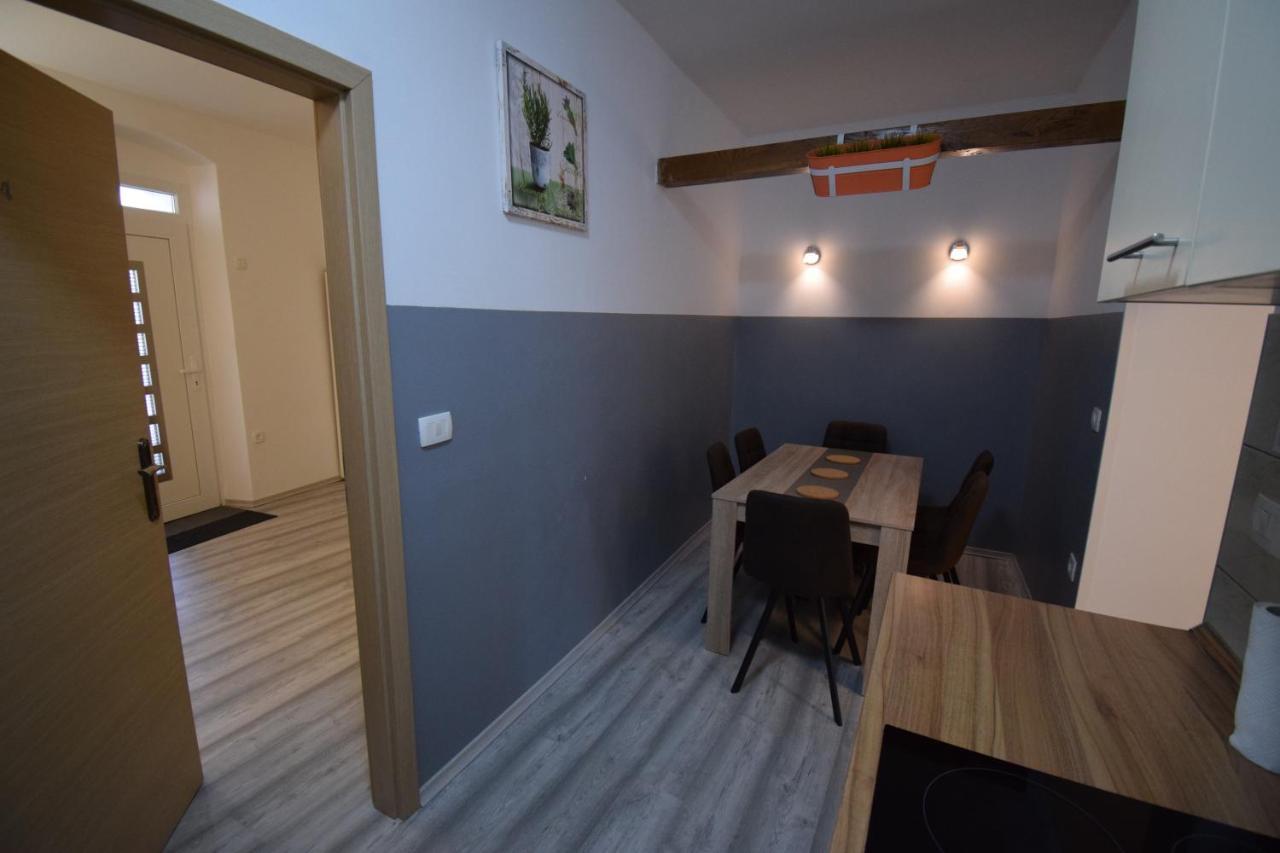 Secret Garden Apartment Копер Екстериор снимка