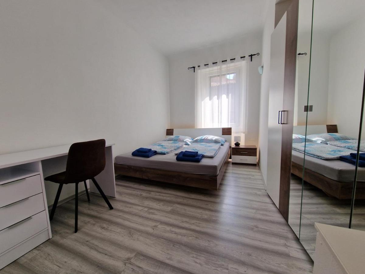 Secret Garden Apartment Копер Екстериор снимка