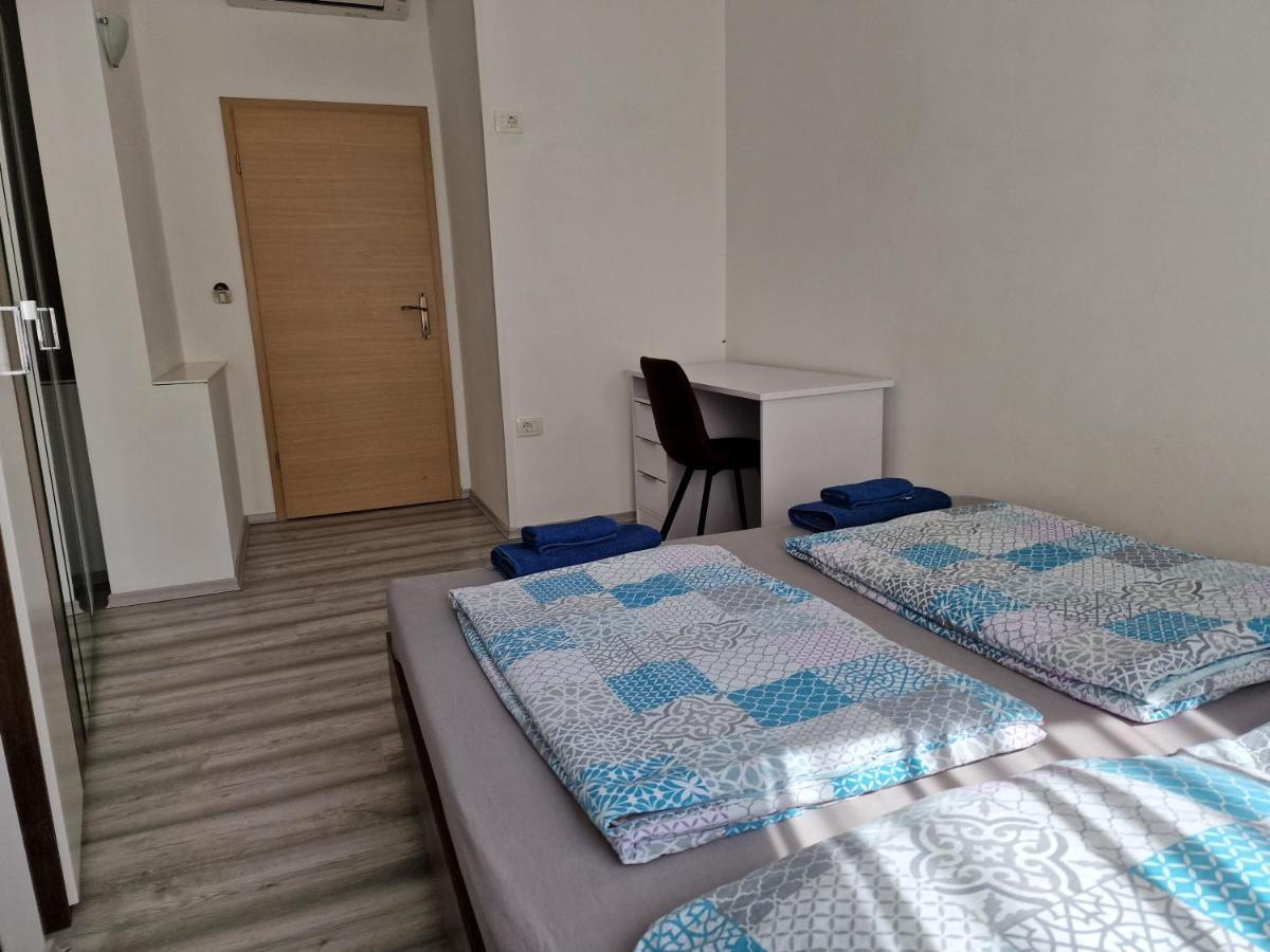 Secret Garden Apartment Копер Екстериор снимка