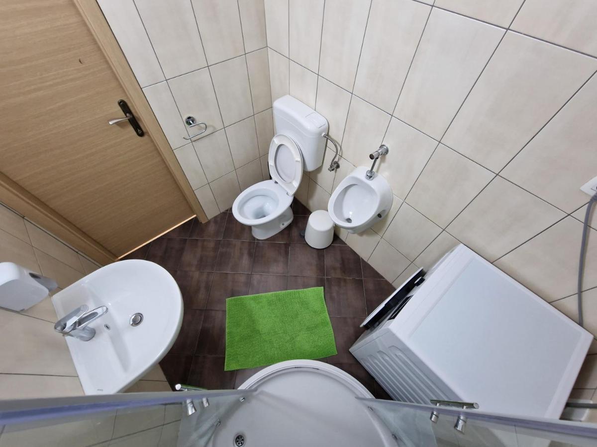 Secret Garden Apartment Копер Екстериор снимка