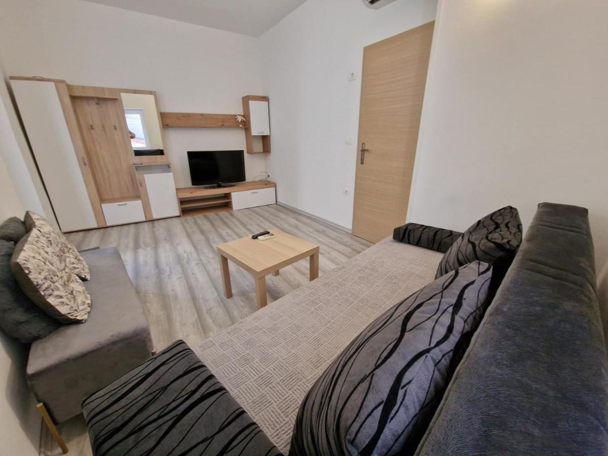 Secret Garden Apartment Копер Екстериор снимка